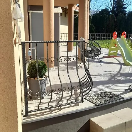 Διαμέρισμα Chill And Relax *